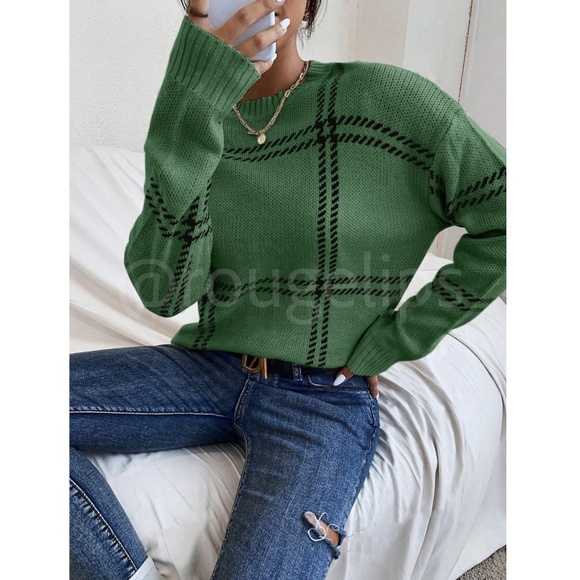 Grid Plaid Pattern Green Knit Crew Neck Pullover Sweater - Picture 2 of 8